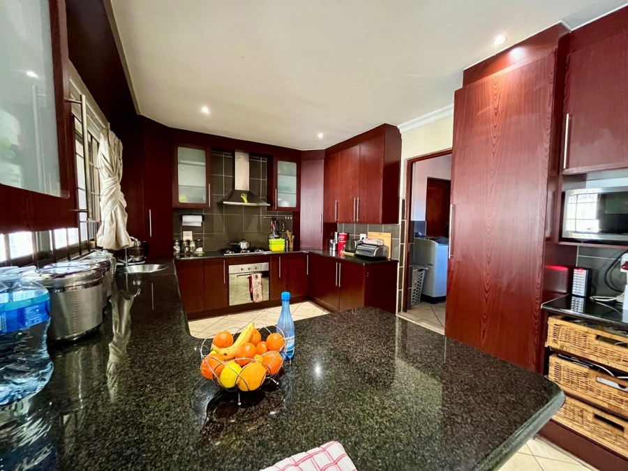 4 Bedroom Property for Sale in Safari Gardens North West
